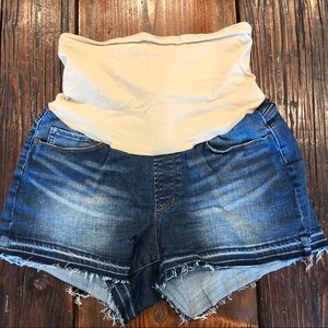 AOS maternity shorts